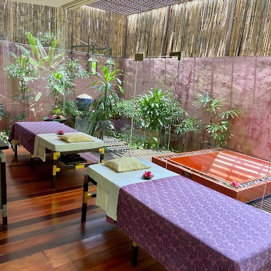 Spas, Thai Massage