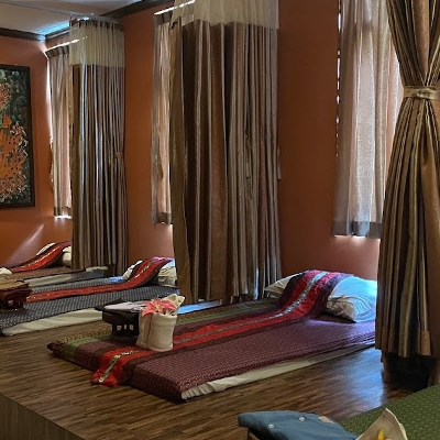 Spas, Thai Massage
