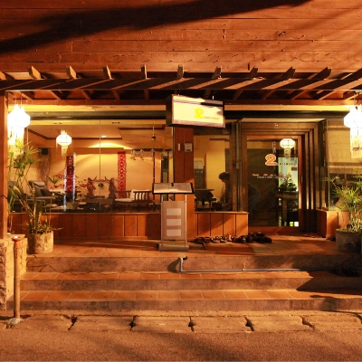 Spas, Thai Massage