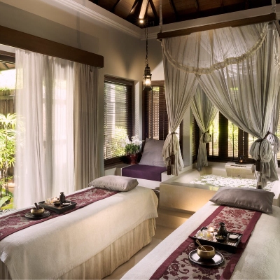 Spas, Thai Massage