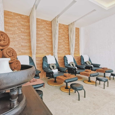 Spas, Thai Massage