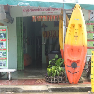 Tours, Kayaking